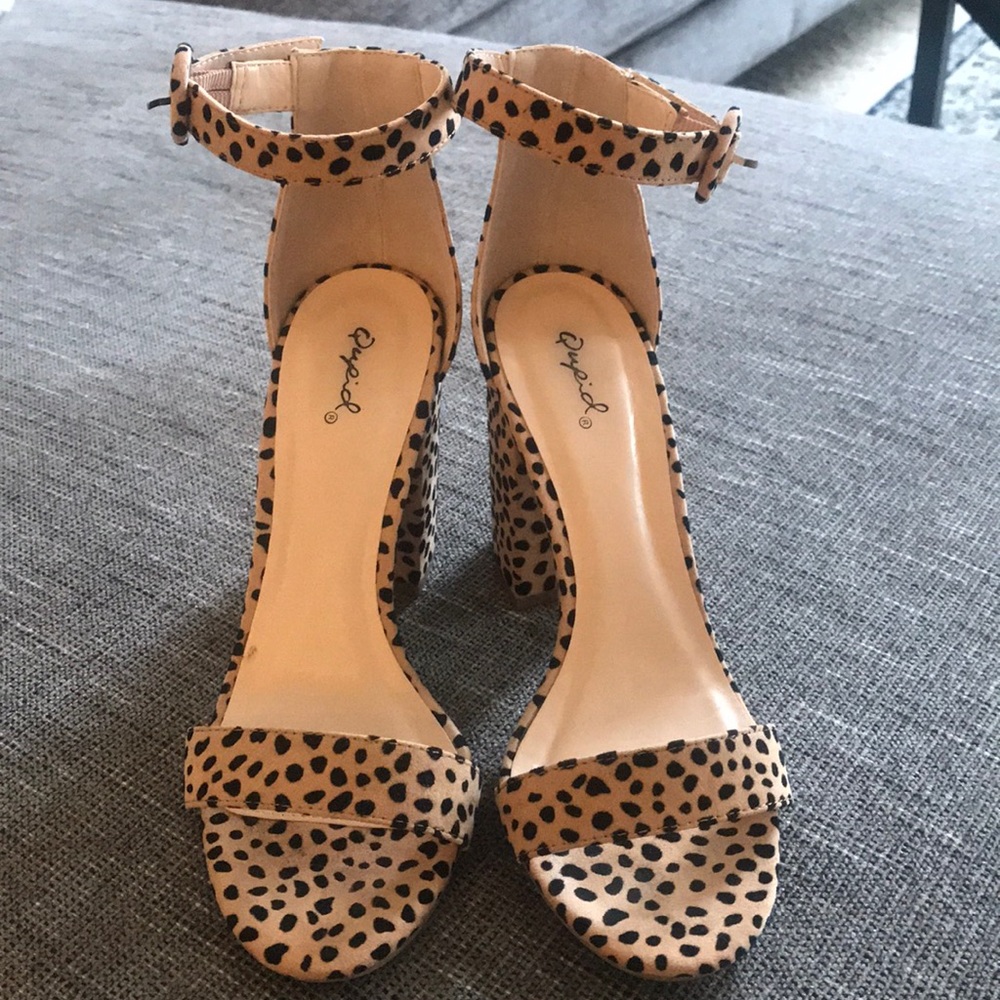 Leapord print block heels